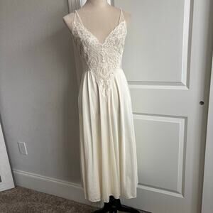 Vintage Olga Nightgown 91140 Ivory Cream Lace Bodice Maxi Dress Bridal Gown M
